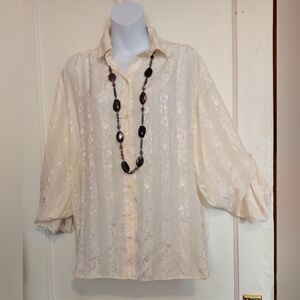 🛍️ BUNDLE ONLY 🛍️Elegant Cream Blouse with Floral Patterns